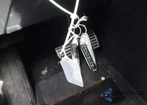 2019 Volvo Xc40 T5 Momentum/T5 R-Design from USA, damaged, VIN YV4162XZ3K2005877